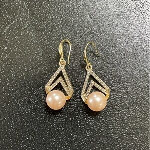 Earrings Pink Faux Pearl With Rhinestone Accents Gold Tone Dangle New